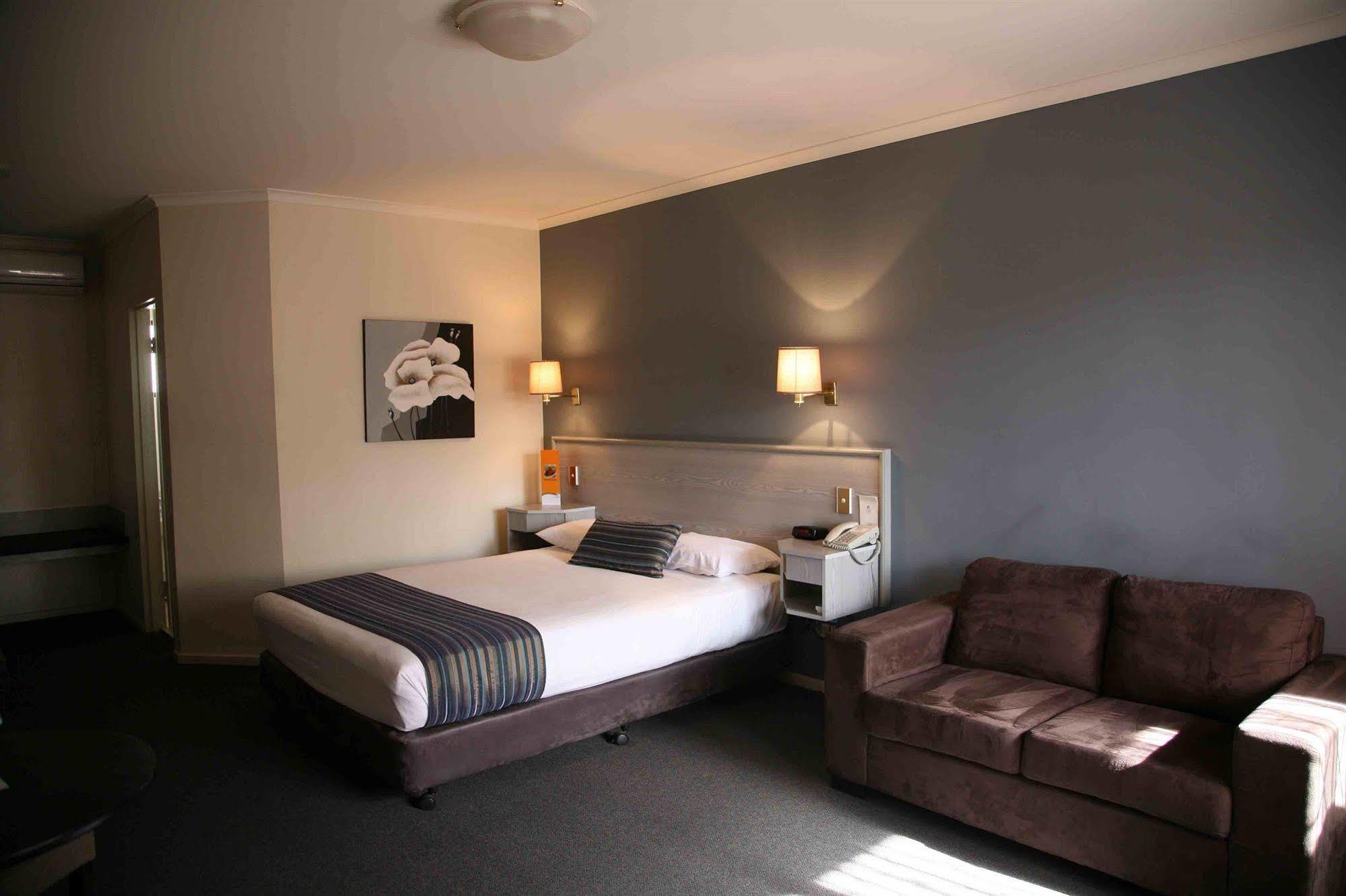 Motel Ibis Styles Adelaide Manor Extérieur photo