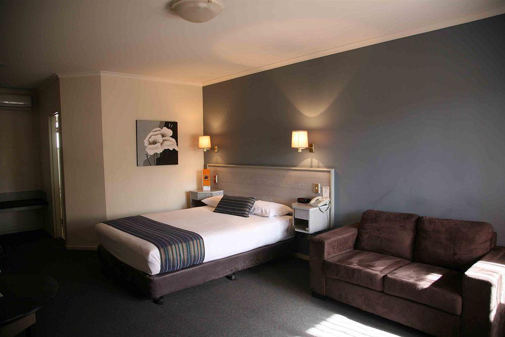 Motel Ibis Styles Adelaide Manor Extérieur photo